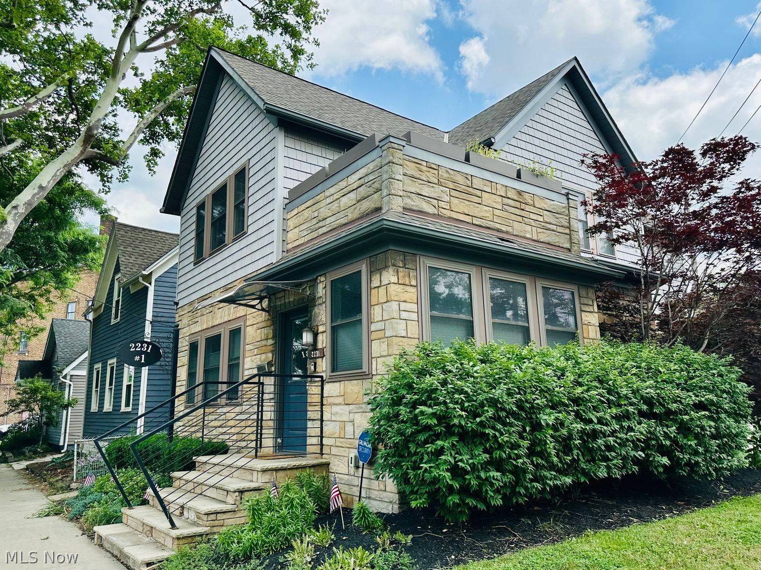 2231 West 10th Street, Unit 2 Cleveland, OH 44113 - Photo 3 of 25