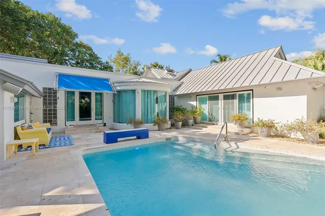 $3,300,000 | 3950 Hardie Avenue, Coconut Grove, FL 33133