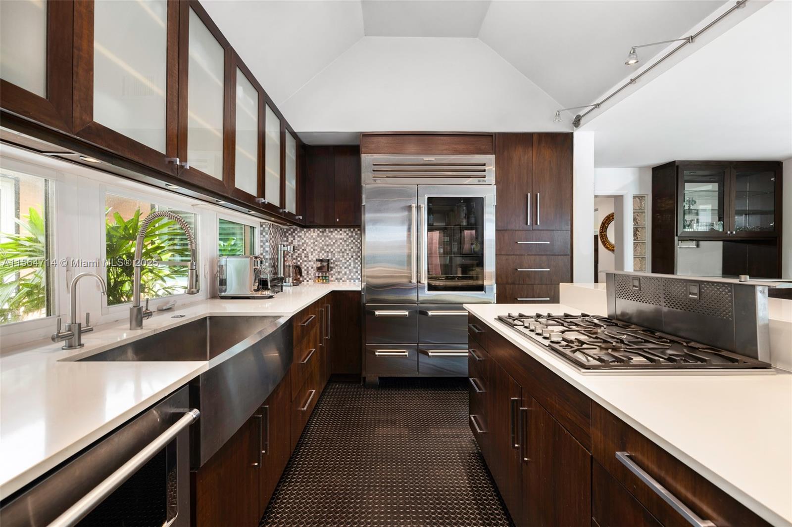 3950 Hardie Avenue Coconut Grove, FL 33133 - Photo 6 of 24