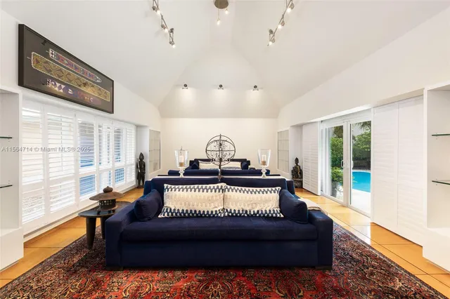 $3,300,000 | 3950 Hardie Avenue, Coconut Grove, FL 33133