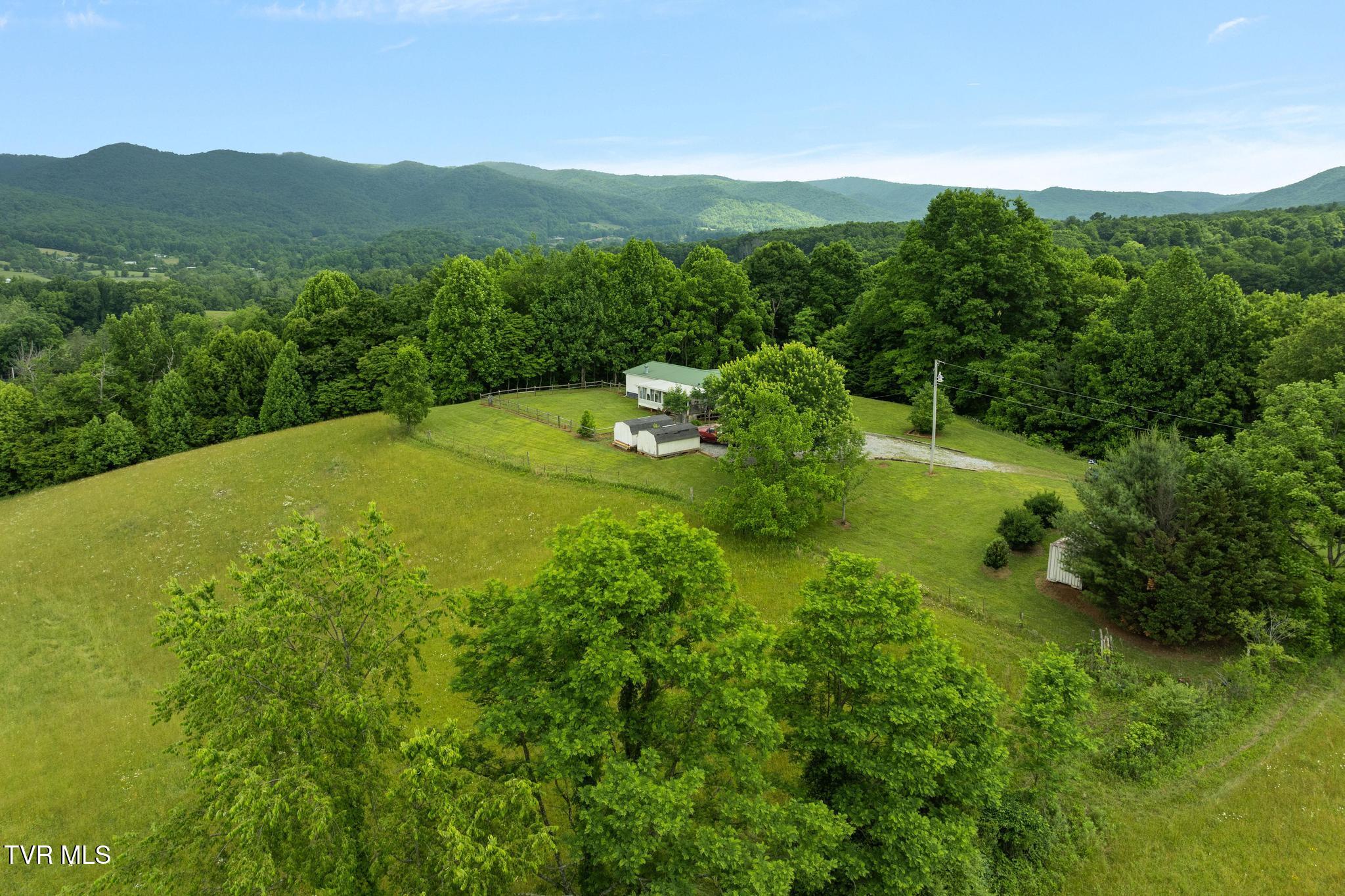 195 Estep Hollow Road Elizabethton, TN 37643 - Photo 21 of 69 DJI_0200