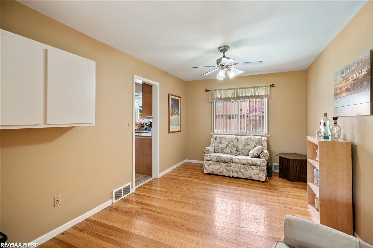 34192 Greentrees Road Sterling Heights, MI 48312 - Photo 8 of 35 50074896-7.JPG