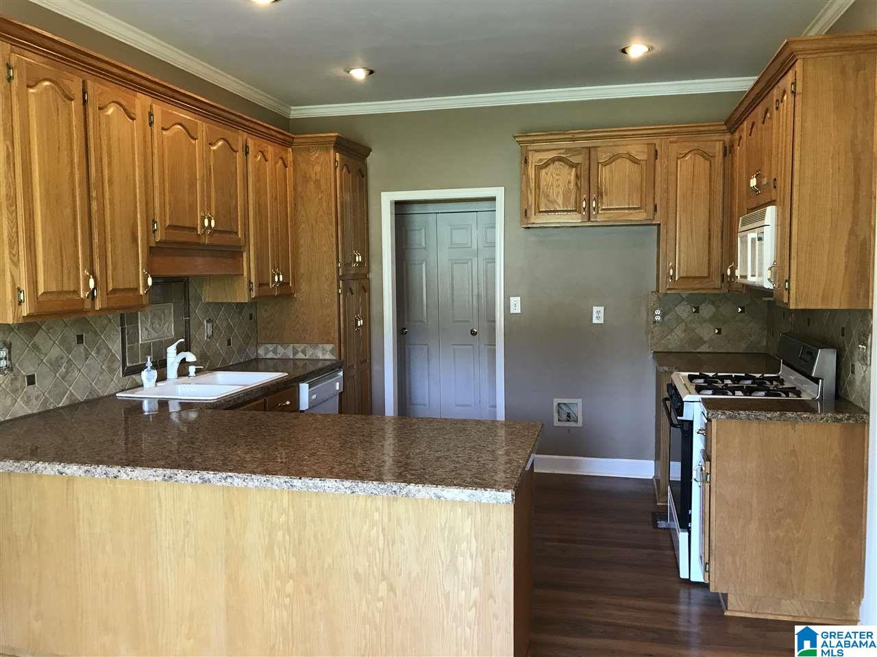 185 Carleton Point Lane Wilsonville, AL 35186 - Photo 11 of 48