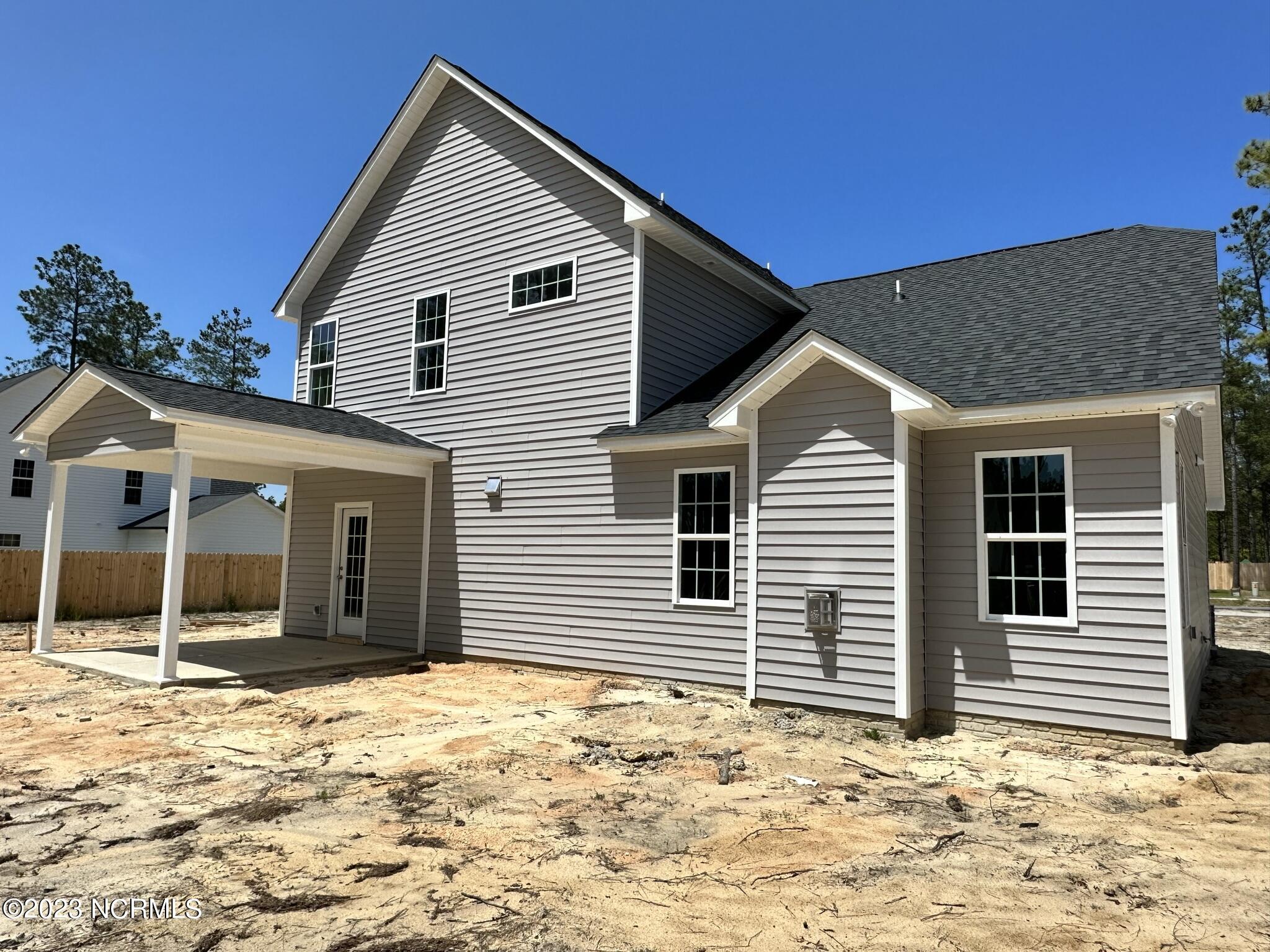 883 Winds Way Aberdeen, NC 28315 - Photo 4 of 51 IMG_1208