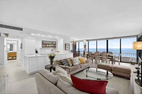 $1,195,000 | 5540 North Ocean Drive, Unit 14B, Singer Island, FL 33404