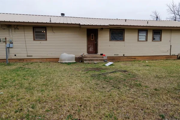 $129,000 | 1111 North Reynolds Avenue, Throckmorton, TX 76483