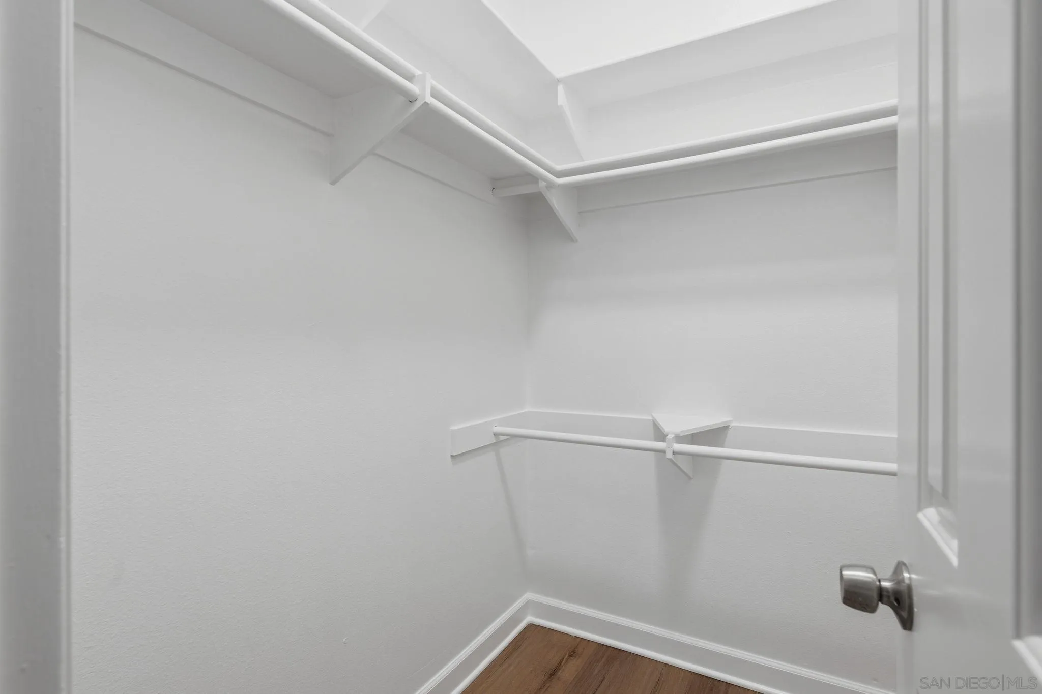 8320 Regents Road, Unit 1I San Diego, CA 92122 - Photo 17 of 37 Walk-in Closet