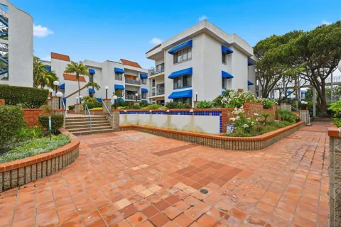$625,000 | 8320 Regents Road, Unit 1I, San Diego, CA 92122