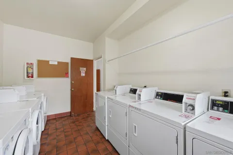 $625,000 | 8320 Regents Road, Unit 1I, San Diego, CA 92122