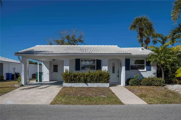 $615,000 | 563 Spanish Drive South, Longboat Key, FL 34228