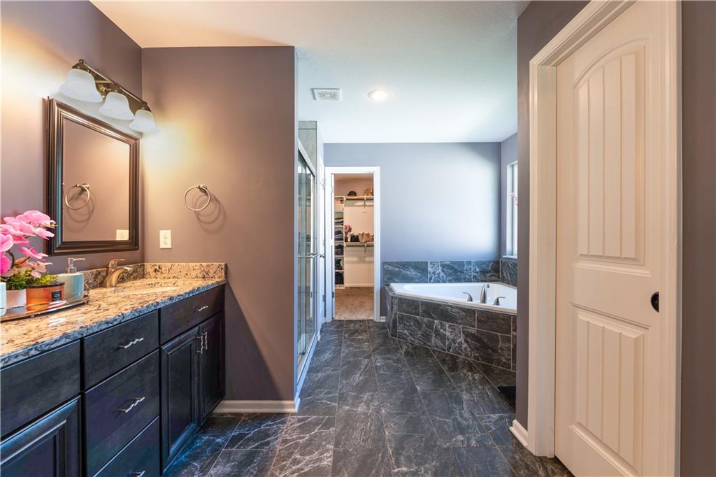 808 Old Stage Road Pleasant Hill, MO 64080 - Photo 12 of 30
