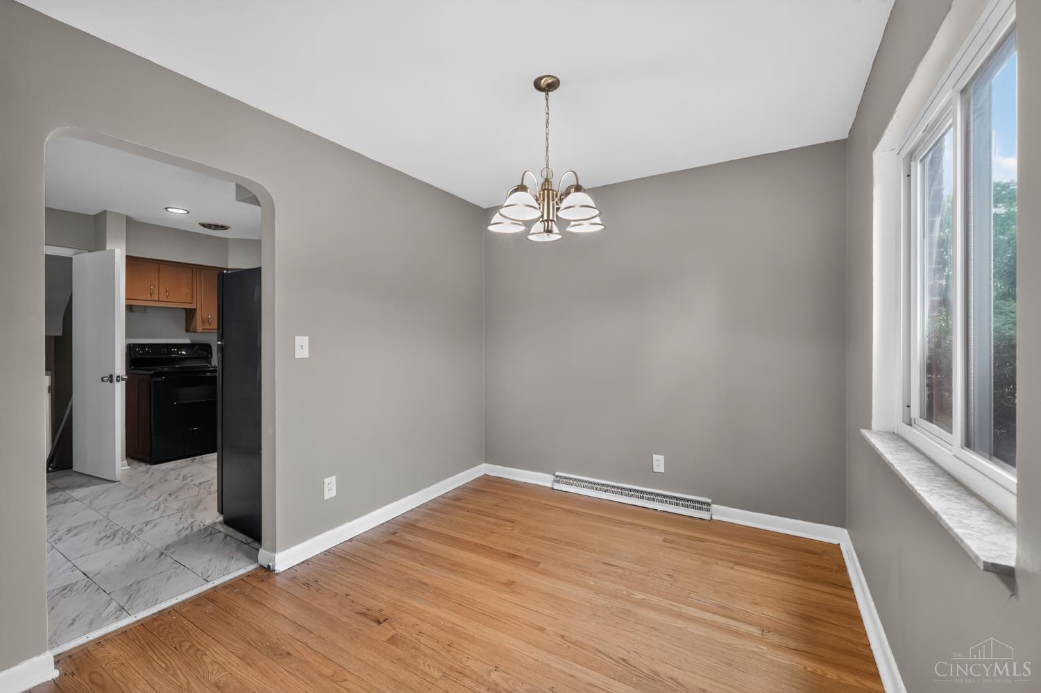 11410 Pippin Road Cincinnati, OH 45231 - Photo 15 of 33