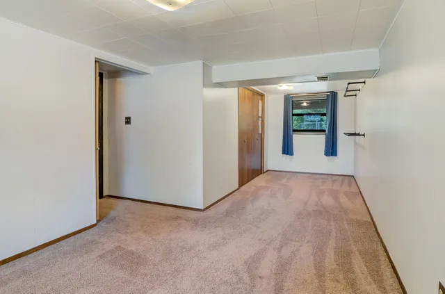 a view of a storage & utility room with washer and dryer