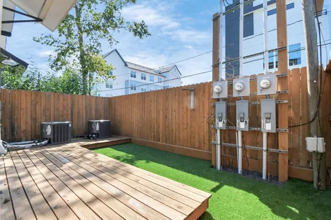 $3,100 | 732 West 22nd Street, Unit A, Houston, TX 77008