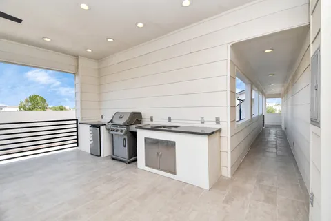 $3,100 | 732 West 22nd Street, Unit A, Houston, TX 77008