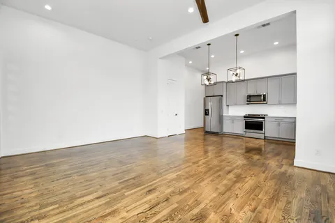 $3,100 | 732 West 22nd Street, Unit A, Houston, TX 77008