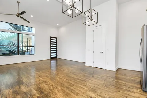 $3,100 | 732 West 22nd Street, Unit A, Houston, TX 77008