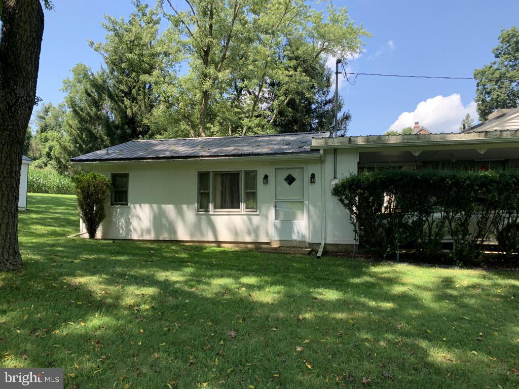 978 Elverson Road Morgantown, PA 19543 - Photo 5 of 9 In-Law Quarters