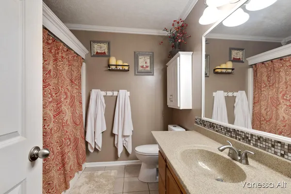 $400,000 | 7170 Quintara Drive Northeast, Comstock Park, MI 49321