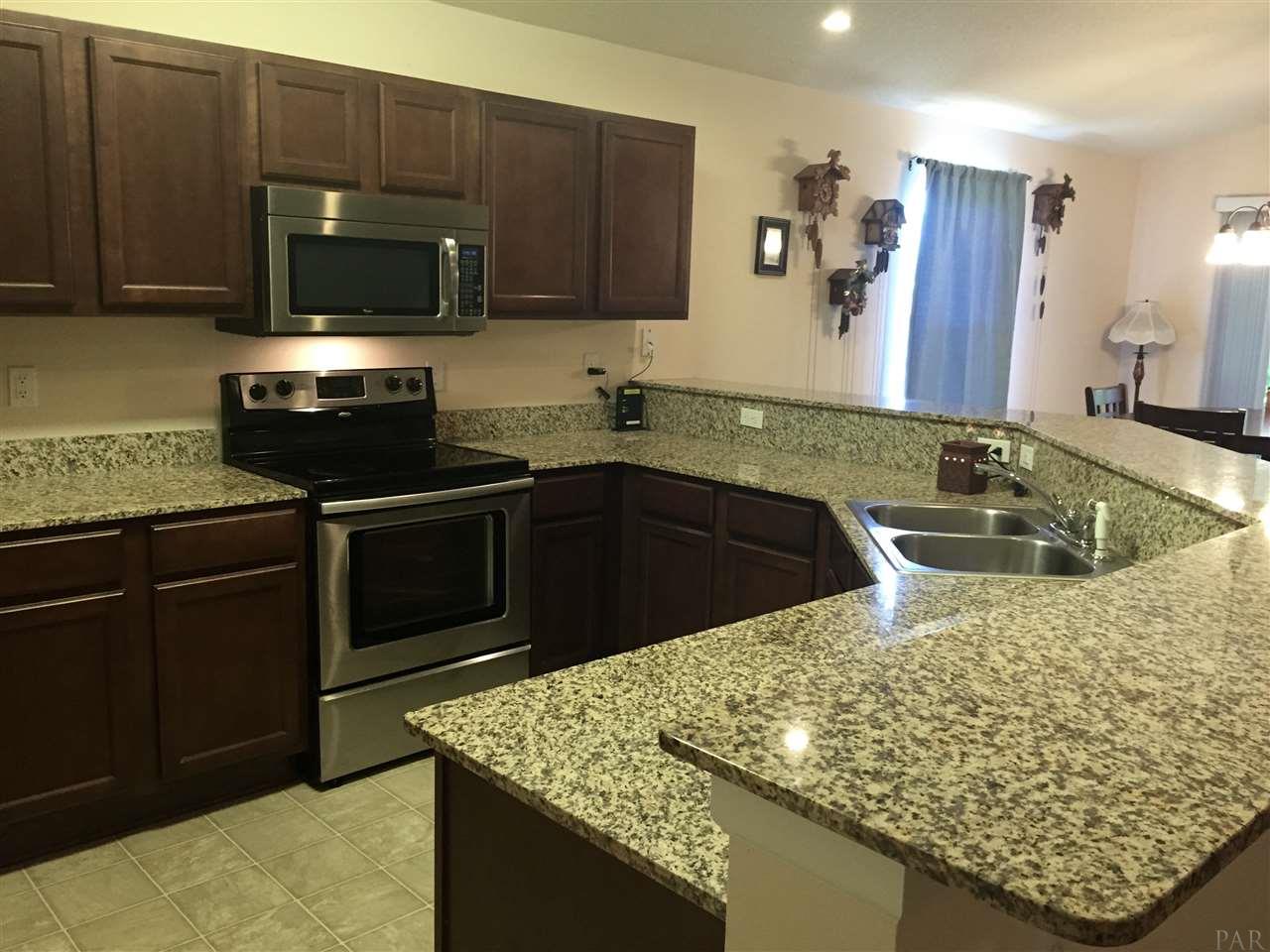 3901 Elevator Court Pace, FL 32571 - Photo 2 of 36