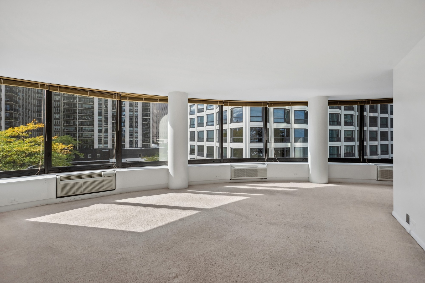 155 North Harbor Drive, Unit 403 Chicago, IL 60601 - Photo 4 of 24 a view of an empty room with a window