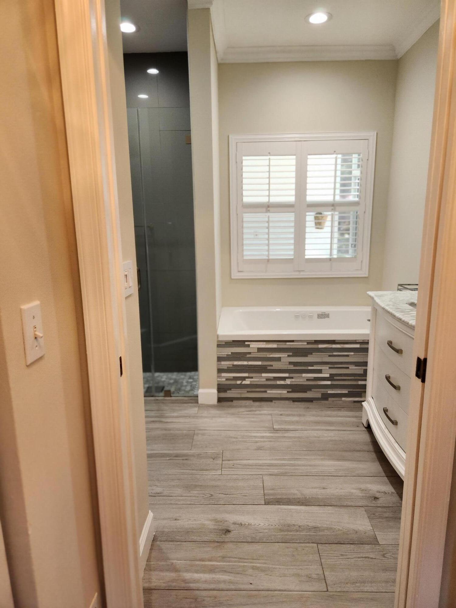 18412 Vía Di Regina Boca Raton, FL 33496 - Photo 10 of 20 20230714_165317