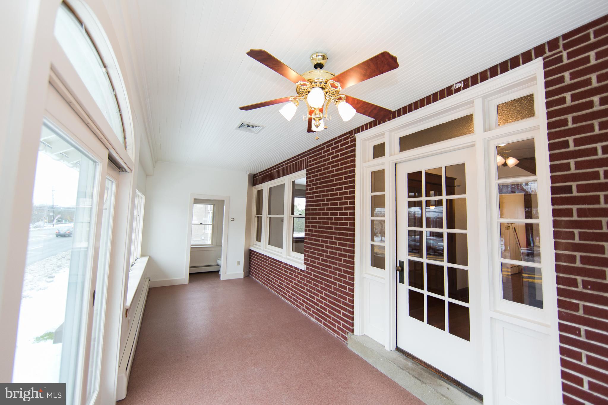 527 Forty Foot Road Lansdale, PA 19446 - Photo 3 of 33 Gallery Image 3