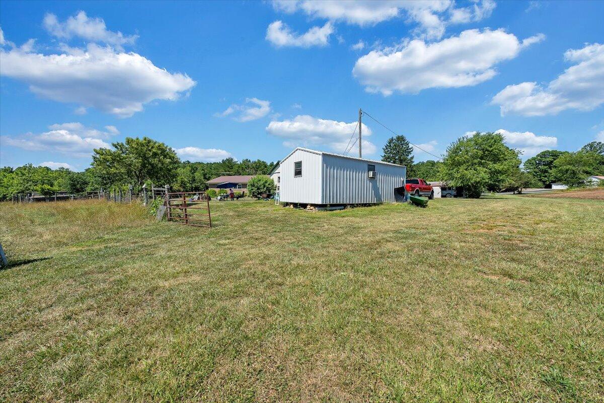 934 Robin Ridge Road Henry, VA 24102 - Photo 29 of 32 31-Rapid Imagery-4601