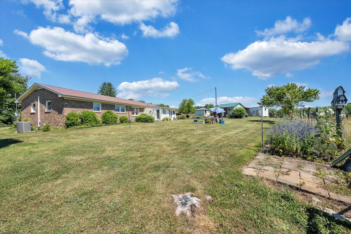 934 Robin Ridge Road Henry, VA 24102 - Photo 3 of 32 29-Rapid Imagery-4606