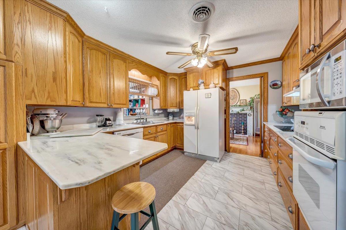 934 Robin Ridge Road Henry, VA 24102 - Photo 7 of 32 21-Rapid Imagery-4626
