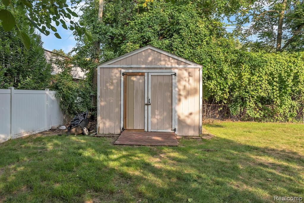 5871 Biddle Street Romulus, MI 48174 - Photo 31 of 34