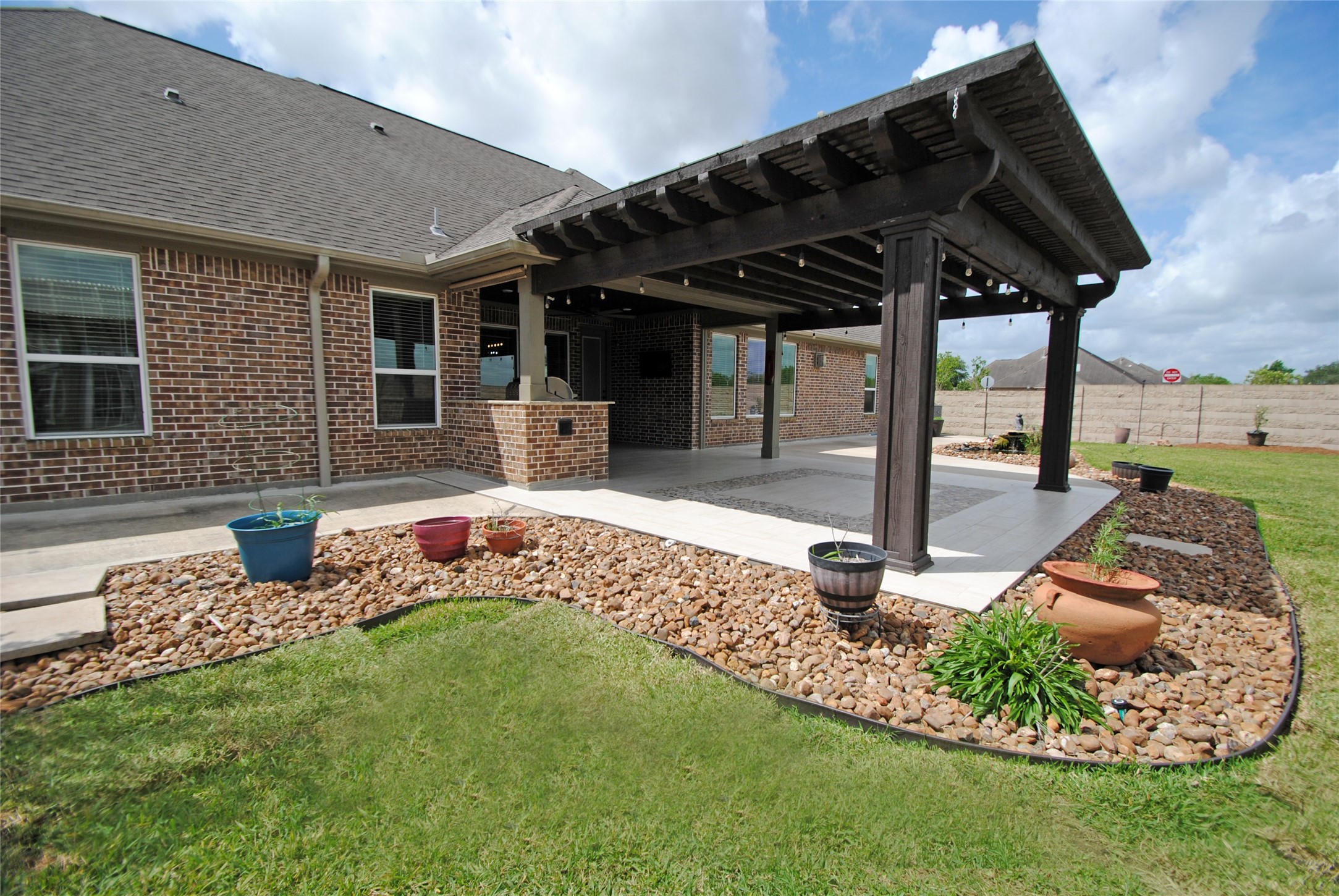 2803 Quartz Rdg Drive Rosharon, TX 77583 - Photo 39 of 44 Backyard View