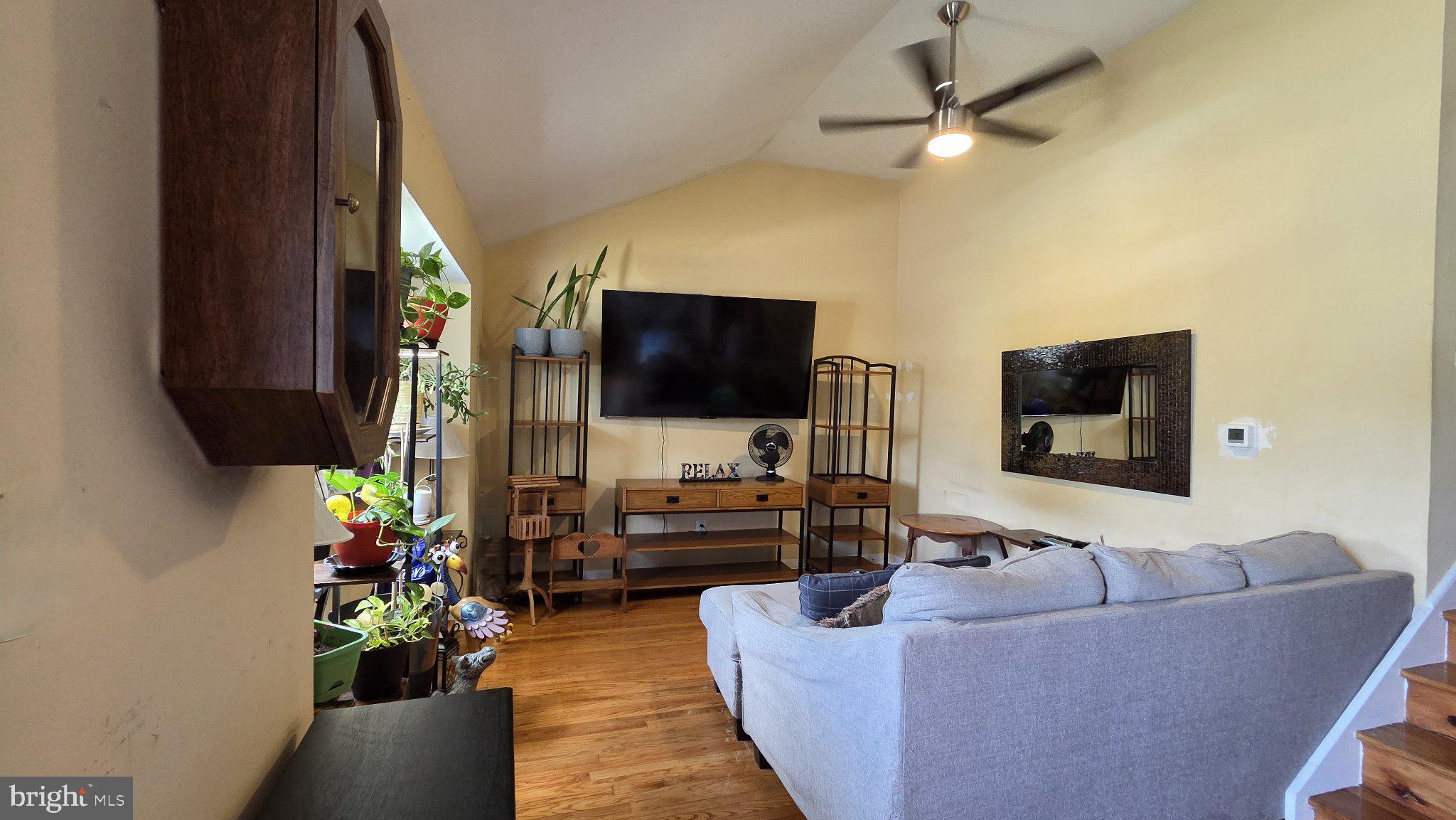 263 Madison Road Mantua, NJ 08051 - Photo 4 of 11 Cozy living space with natural light.
