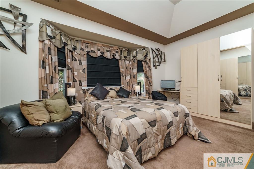 44 Pebble Creek Road Dayton, NJ 08810 - Photo 16 of 28 Gallery Image 16