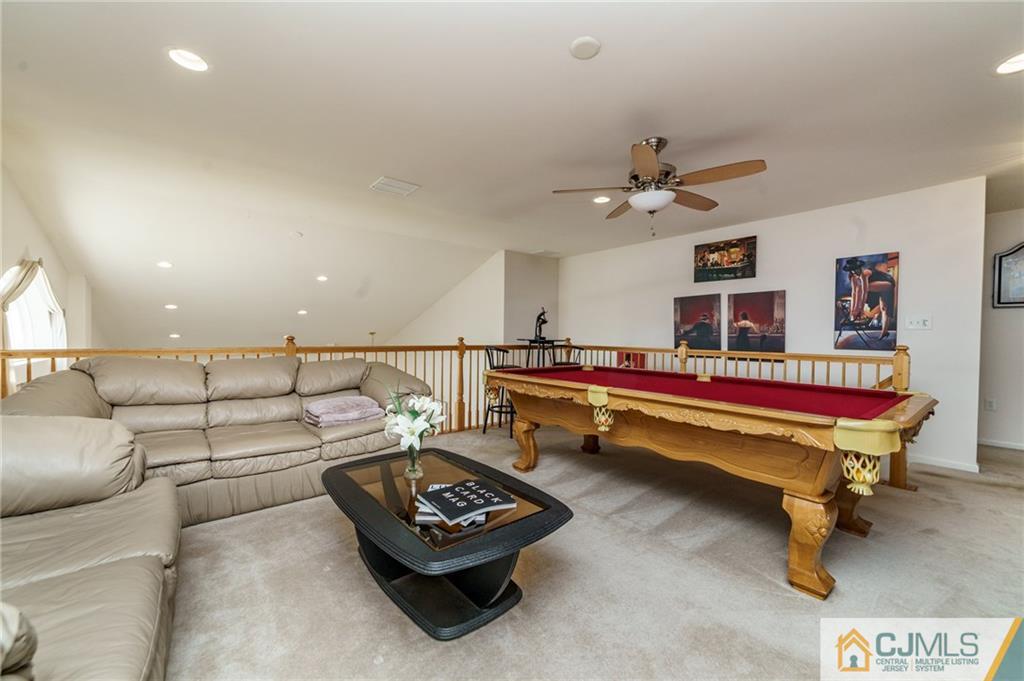 44 Pebble Creek Road Dayton, NJ 08810 - Photo 19 of 28 Gallery Image 19
