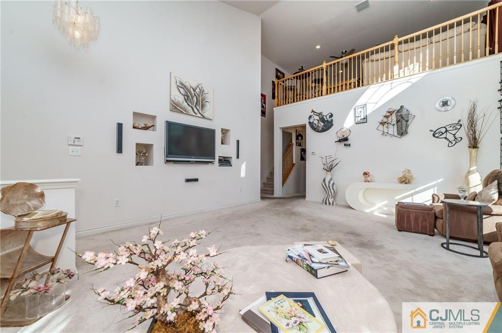 44 Pebble Creek Road Dayton, NJ 08810 - Photo 5 of 28 Gallery Image 5