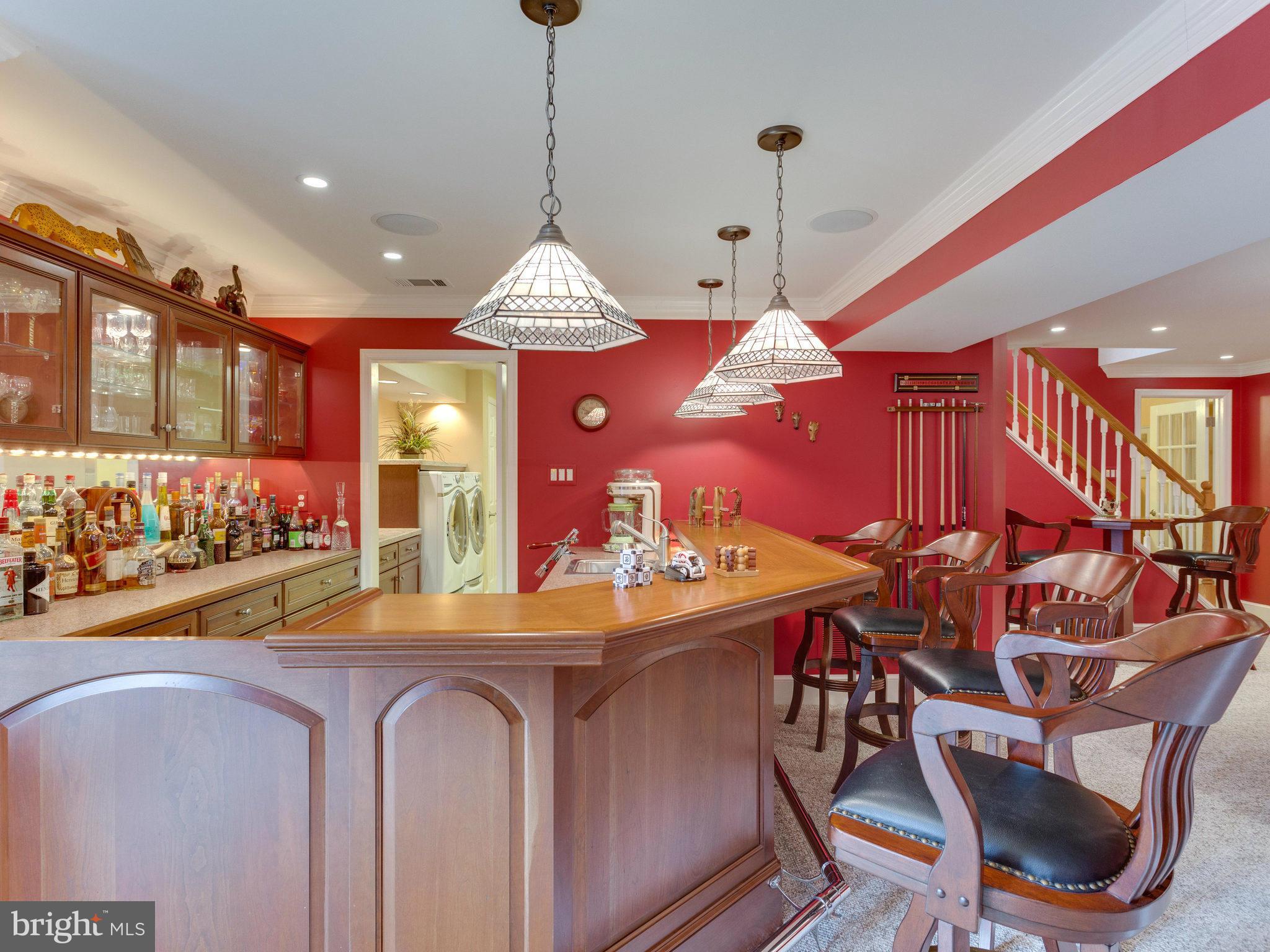 8752 Center Road Springfield, VA 22152 - Photo 22 of 30 Family Room