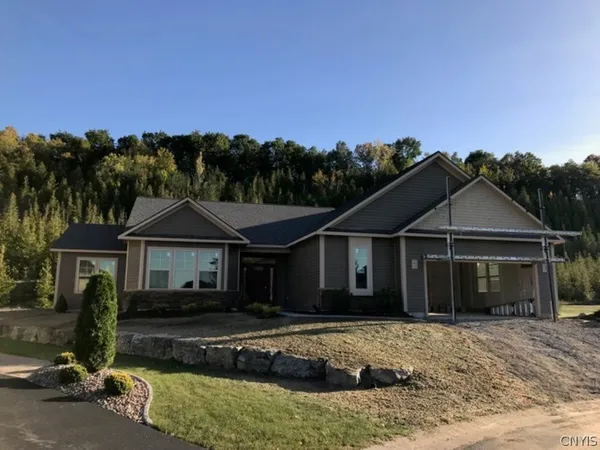 $735,000 | 68 Cornish Heights Parkway, Onondaga, NY 13215