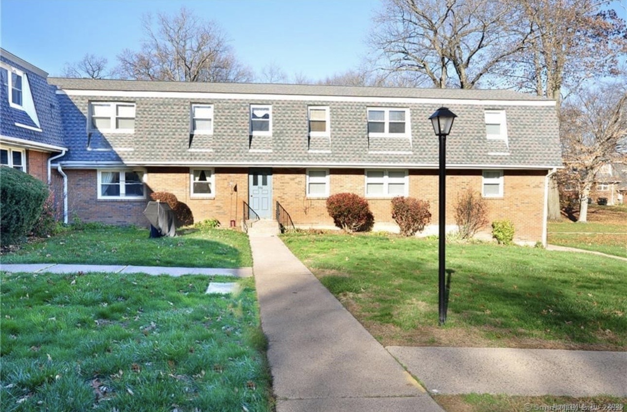 338 Dunfey Lane, Unit D Windsor, CT 06095 - Photo 2 of 15