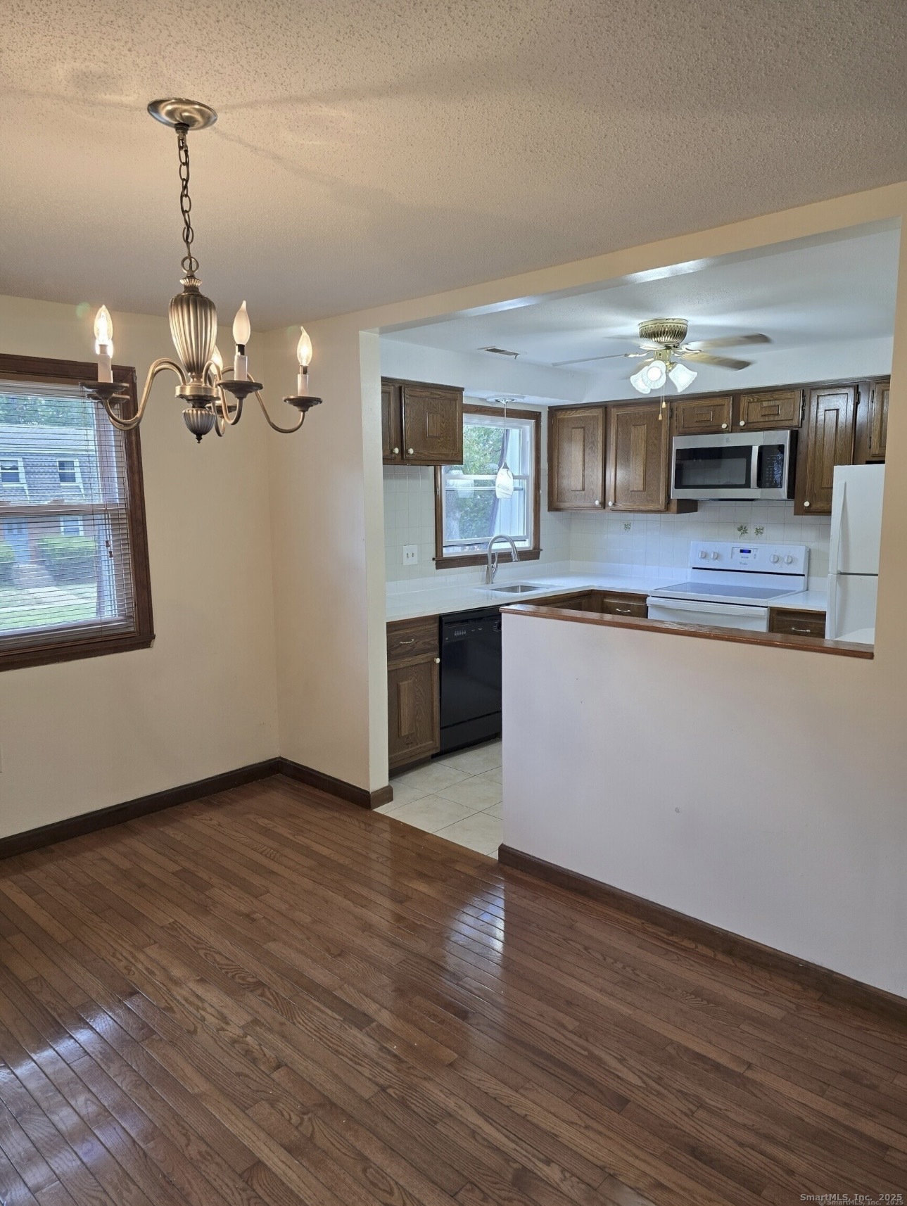 338 Dunfey Lane, Unit D Windsor, CT 06095 - Photo 4 of 15