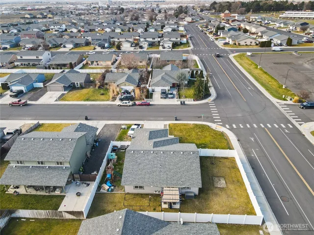 $355,000 | 925 South 11th Avenue, Othello, WA 99344