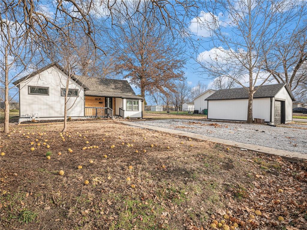 608 North Madison Street Spring Hill, KS 66083 - Photo 1 of 1