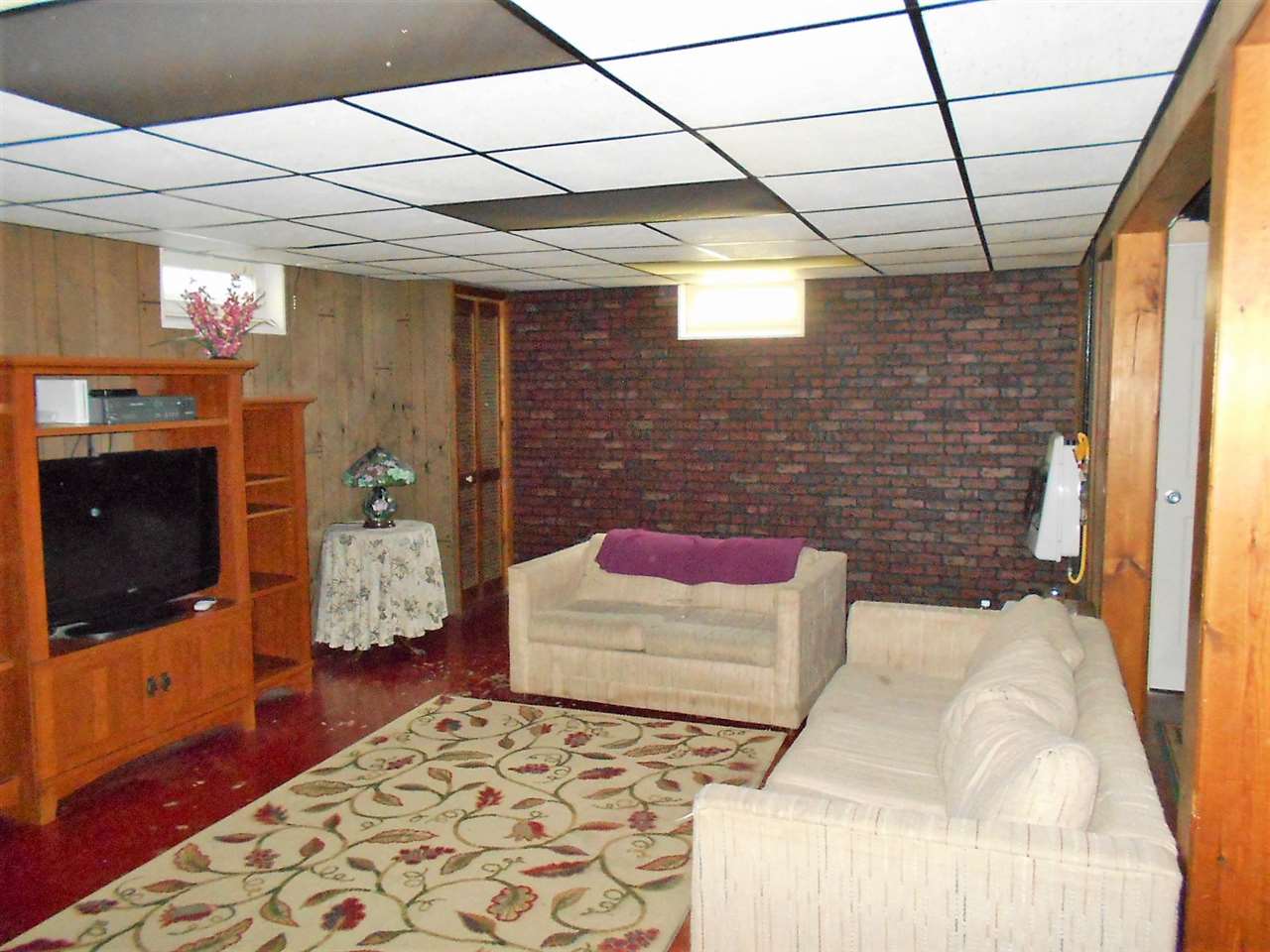 1624 West Monroe Street Decatur, IN 46733 - Photo 13 of 32