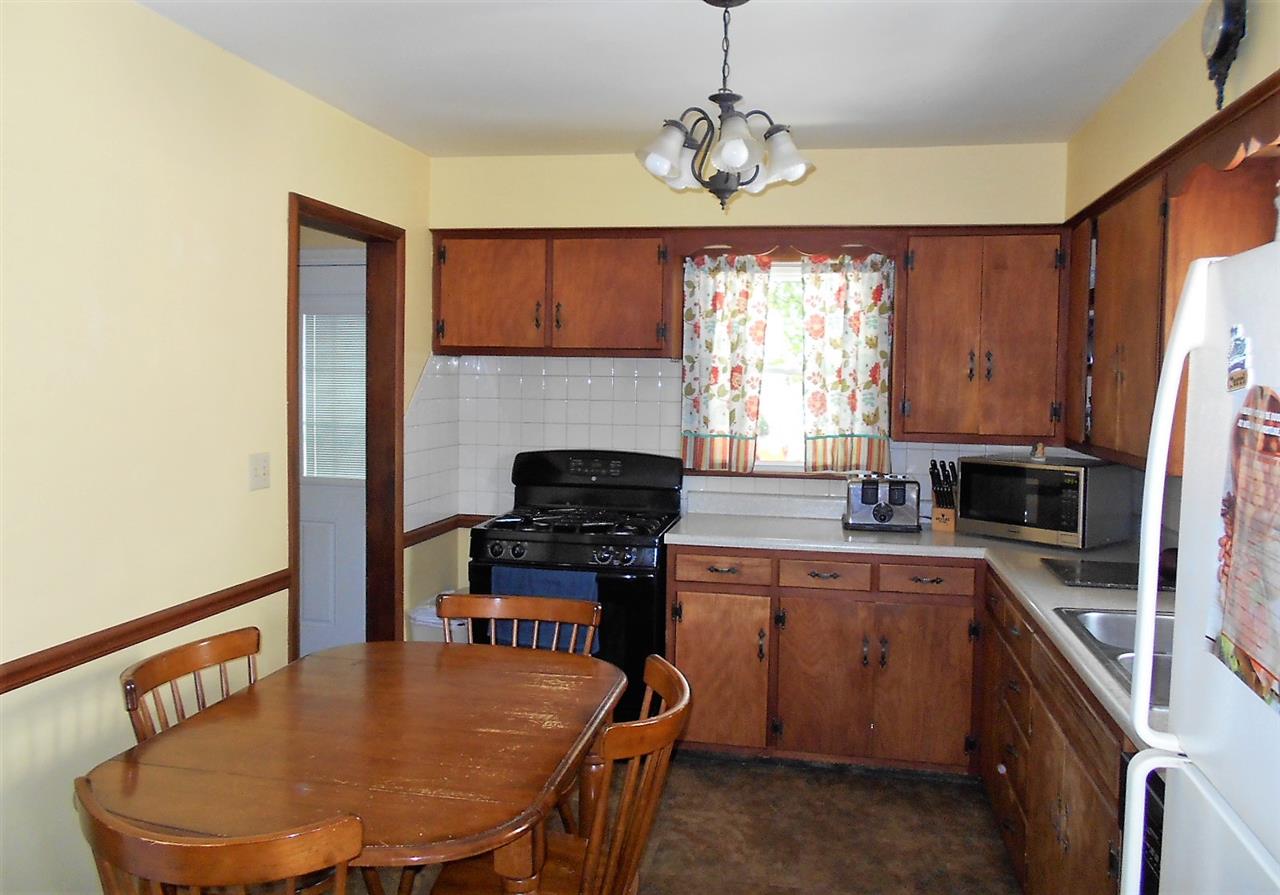 1624 West Monroe Street Decatur, IN 46733 - Photo 5 of 32