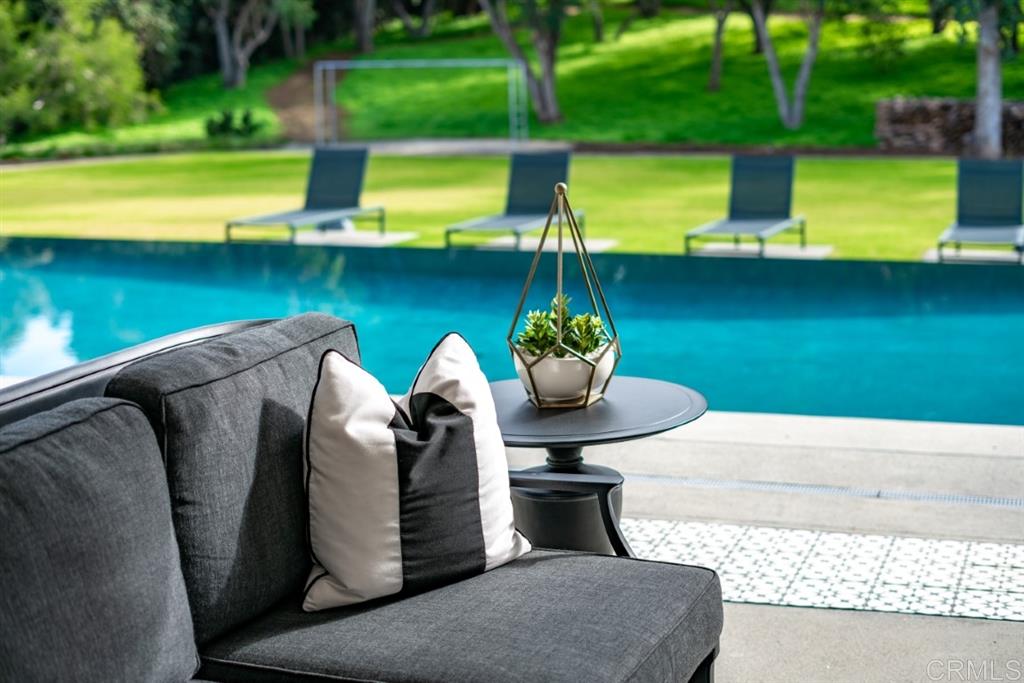 16561 Via Lago Azul Rancho Santa Fe, CA 92067 - Photo 13 of 23