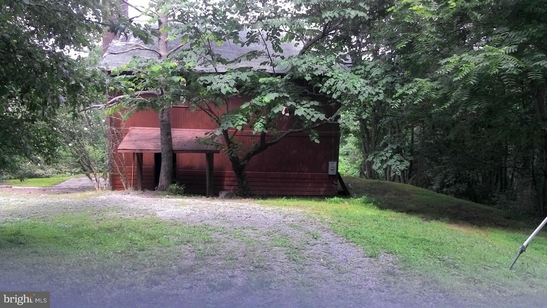 3775 Fiery Run Road Linden, VA 22642 - Photo 3 of 13 Exterior (Front)