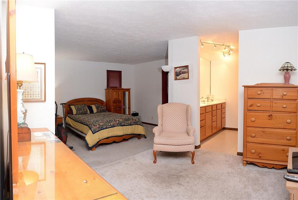 10525 Collingswood Road Fishers, IN 46037 - Photo 11 of 32 Gallery Image 11