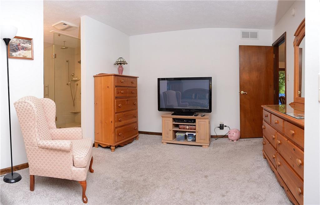 10525 Collingswood Road Fishers, IN 46037 - Photo 12 of 32 Gallery Image 12