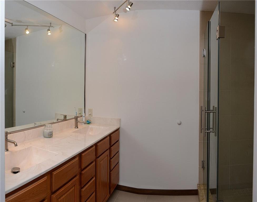 10525 Collingswood Road Fishers, IN 46037 - Photo 13 of 32 Gallery Image 13