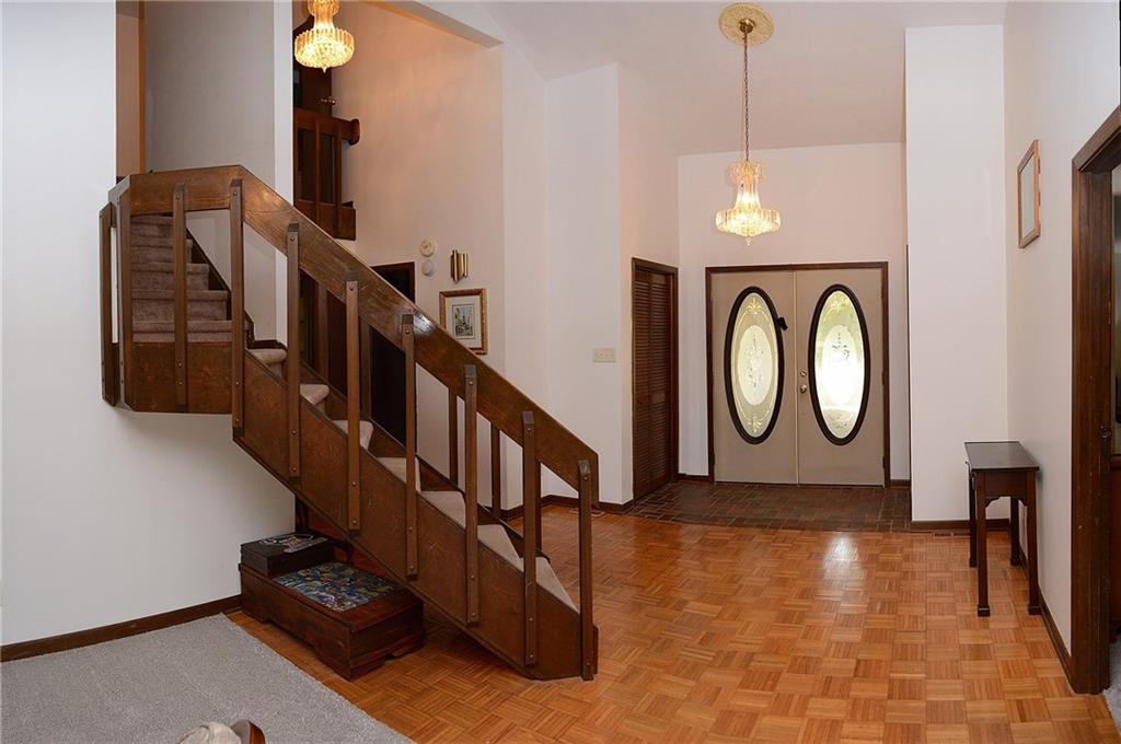 10525 Collingswood Road Fishers, IN 46037 - Photo 3 of 32 Gallery Image 3